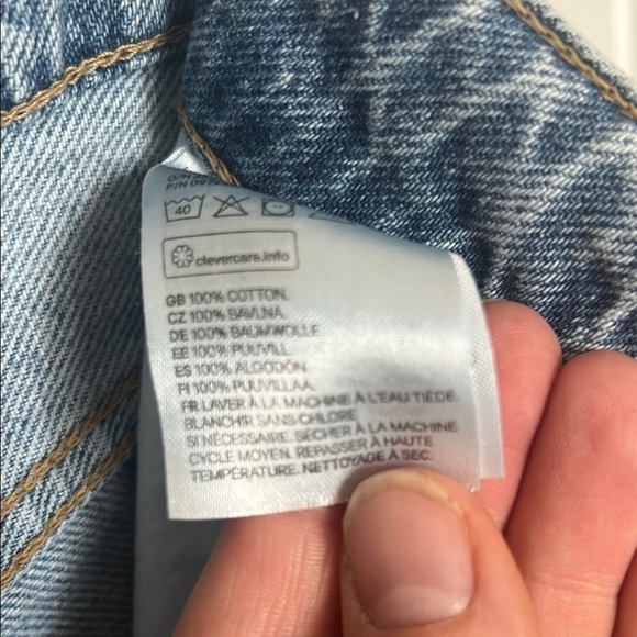 H&M Light Blue Straight Leg Jeans - Picture 3 of 10
